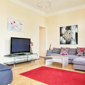 Apartmán 1204 Na Ulici Krále Jiřího, Karlovy Vary